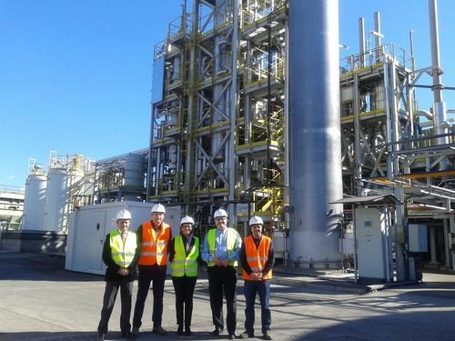 La delegada de Economía visita la planta de reciclado y valorización de residuos plásticos de Plastic Energy en El Ejido