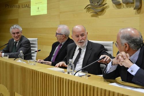 Presentación del libro “Ibn Luyun: Tratado de Agricultura”, prologado por el rector de la UAL, Pedro Molina
