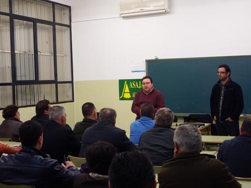 Agricultores de Níjar consideran un abuso la medida propuesta por Cespa para la recepción de restos vegetales