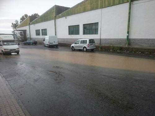 Una fuerte tromba de agua inunda calles y zonas agrícolas del municipio ejidense
