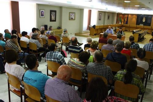 Un nuevo grupo de 42 ingenieros agrónomos y agricultores alemanes visitan el municipio para empaparse del sistema agrario