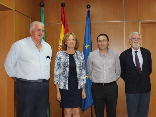 Carmen Ortiz aboga por afianzar la interlocución con las organizaciones agrarias para afrontar los nuevos retos
