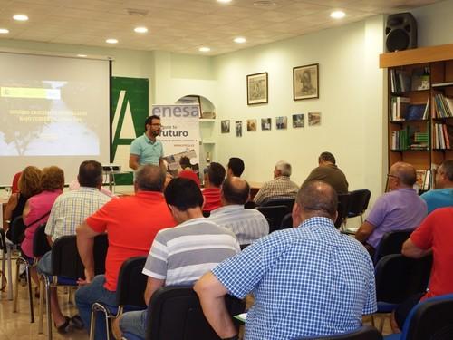 ASAJA celebra una jornada informativa sobre las novedades del seguro de hortícolas bajo cubierta