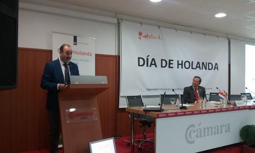 El delegado de Agricultura inaugura la Jornada técnica del ‘Día de Holanda’ en Almería