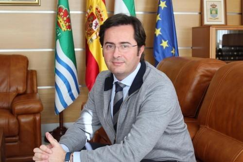 ASAJA y COAG se reunen con el Ayuntamiento de El Ejido para abordar las necesidades del inicio de la campaña agrícola
