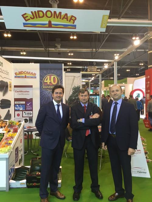 El alcalde de El Ejido respalda a las empresas locales en Fruit Attraction 2015