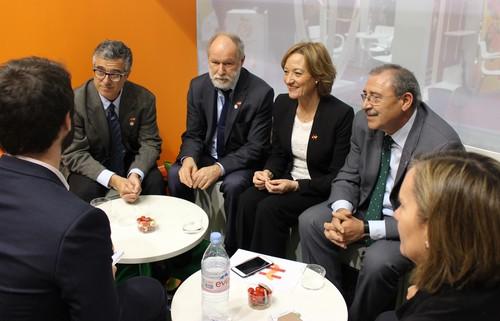 Agricultura estudia apoyar la participación de las empresas andaluzas en una feria en Dubai en noviembre
