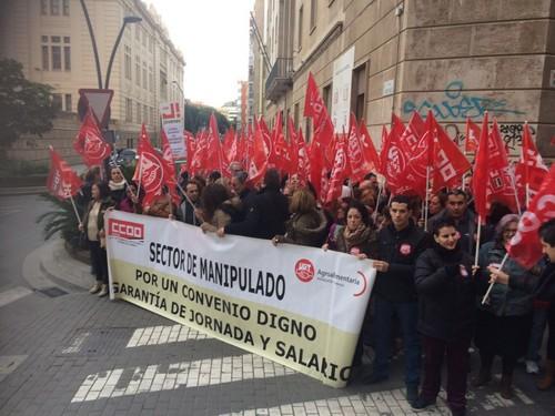Los trabajadores del manipulado reclaman el desbloqueo de la negociación del convenio