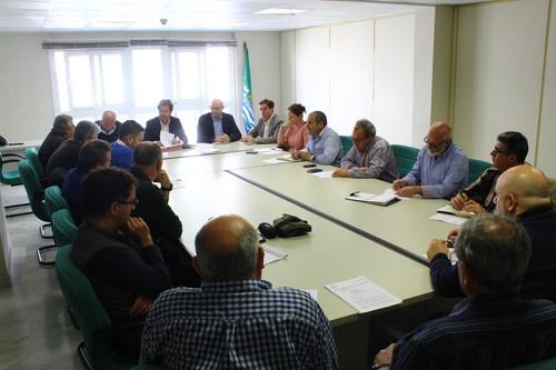 La Comisión de Seguimiento de los Restos Vegetales de El Ejido verifica las mejoras puestas en marcha por las plantas de tratamiento y un retraso en el arranque de cultivos