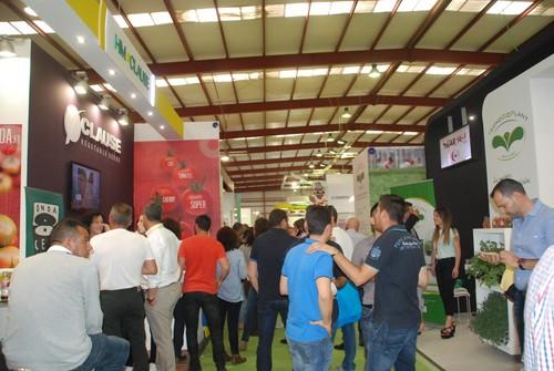 Visitantes nacionales e internacionales se interesan por Expolevante Níjar 2016
