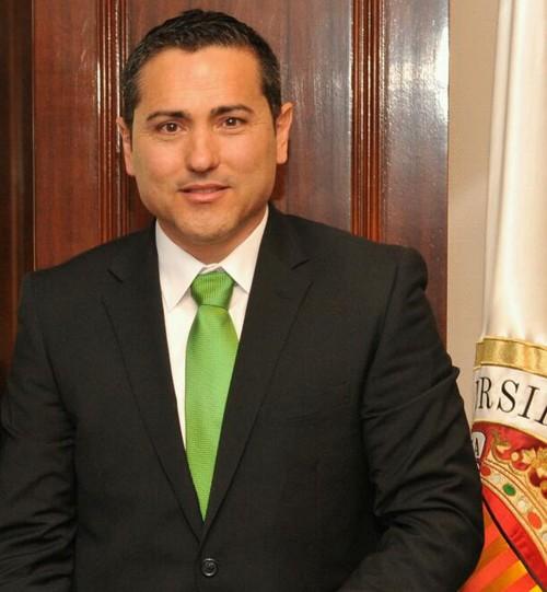 Carlos Ledó, director general de Idai Nature, recibe la distinción de Alumni Destacado de la UPV