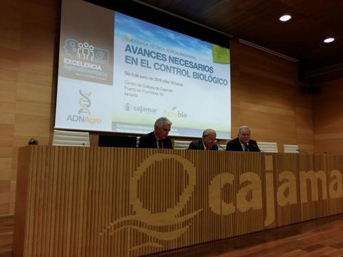 El presidente de Ifapa destaca  el papel crucial del control biológico para superar los nuevos retos en sanidad vegetal