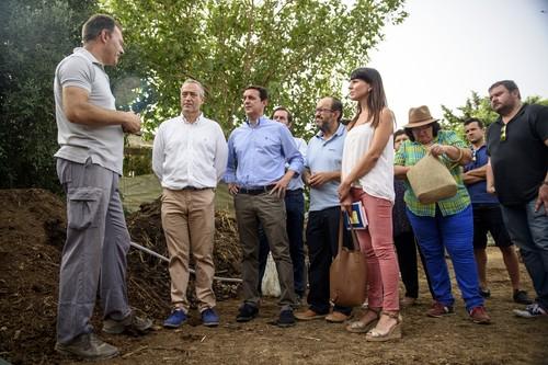 Una acción formativa de Diputación está convirtiendo a mujeres desempleadas de Dalías en profesionales de la agricultura ecológica
