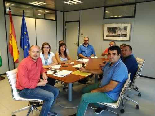 El delegado de Medio Ambiente y representantes de la COAG analizan los temas medioambientales del campo almeriense