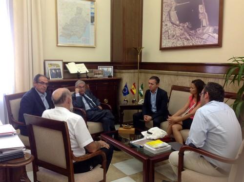 Subdelegación del Gobierno y Ministerio de Agricultura analizan la campaña y preparan el inicio del período de exportaciones de tomate y pimiento a Estados Unidos