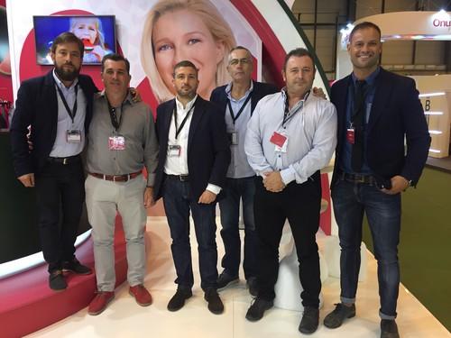 La asistencia de Anne Igartiburu al stand de Sandía Fashion pone el broche de oro a la VIII edición de Fruit Attraction