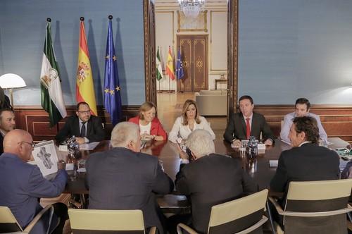 Susana Díaz se reúne con las organizaciones y cooperativas agrarias para analizar el anteproyecto de Ley de Agricultura