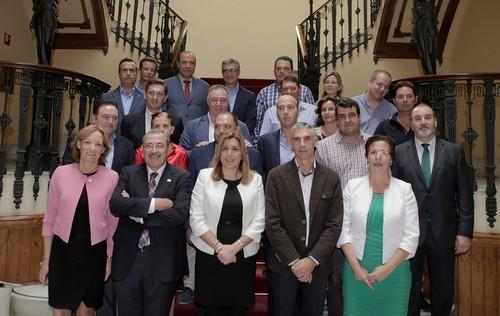 Los agricultores que llevan su género a las alhóndigas podrán optar a ayudas de los Fondos Operativos