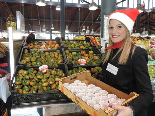 HM Clause y Agrupalmería ponen sabor a la Navidad