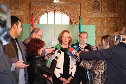 Carmen Ortiz anuncia que el plazo para solicitar ayudas a la modernización de invernaderos se amplía hasta el 24 de enero