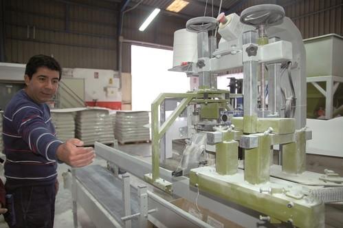 Agro-Blancos Invernaderos S.L.U.,  especialistas en toda la gama de productos  para el sombreo de invernaderos