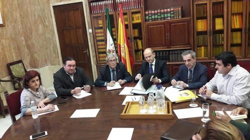 El director de la AICA confirma a ASAJA y COAG que existen indicios para iniciar una investigación sobre la situación de precios