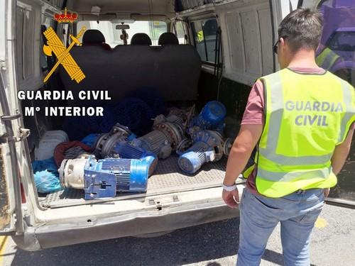 La Guardia Civil detiene a una persona por un delito de receptación de motores sustraídos en invernaderos