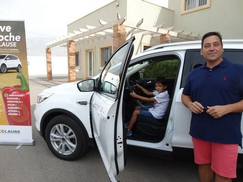 Tesifón Peregrina ya disfruta del 'coche de los pimientos' de HM. Clause