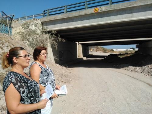 IU Roquetas propone elaborar un estudio de caminos rurales clave para la comunicación del campo