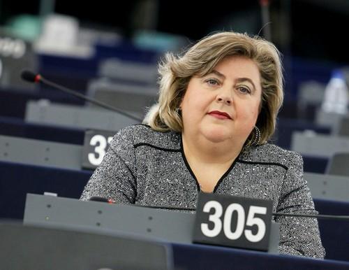 Clara Aguilera defiende una PAC que afronte los retos del sector agroalimentario