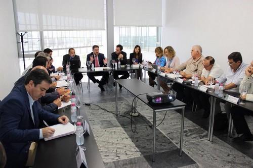 La Junta plantea medidas contra la sequía como bonificar los intereses de los préstamos y ayudas para llevar agua al ganado