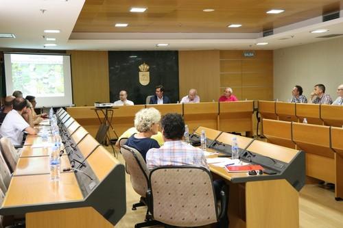 El Ayuntamiento exige a la Junta que active de manera inmediata CICLOAGRO ante la crítica situación del campo por la acumulación de plástico