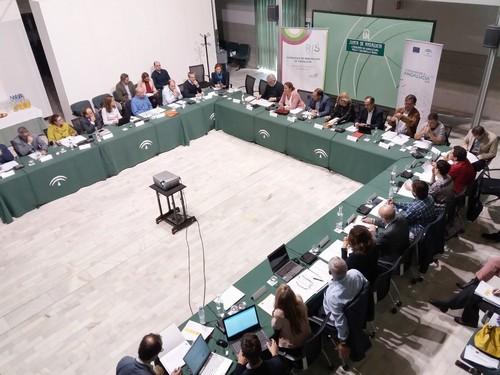 La Junta constituye un grupo de trabajo sobre industria auxiliar que impulsará una agricultura basada en sistemas inteligentes