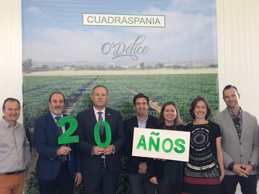 La empresa Cuadraspania SL, especializada en la producción de escarola, celebra su 20 aniversario