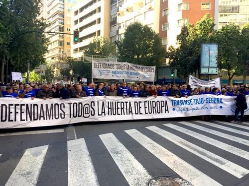 Los regantes exigen al Gobierno la puesta en marcha de todas las baterías de pozos en la cuenca del Segura