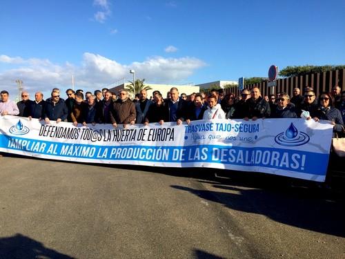 Los regantes exigen aprovechar al máximo la capacidad de producción de las desaladoras del sureste español