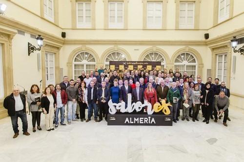 El Reglamento de ‘Sabores Almería’ entra en vigor con el apoyo de 130 profesionales y productores