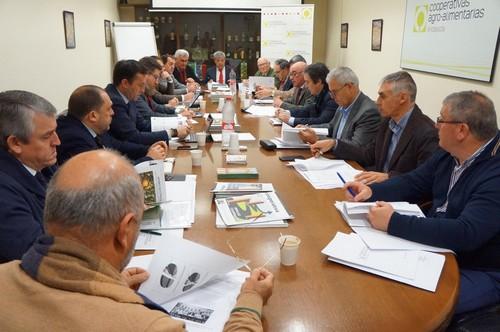Cooperativas Agro-alimentarias de Andalucía traslada al consejero de Agricultura sus propuestas para impulsar el sector agroalimentario regional
