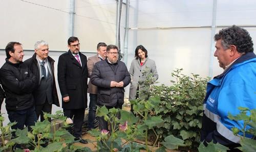Sánchez Haro resalta la labor innovadora de la empresa BASF en la estación experimental utrerana para la protección de cultivos