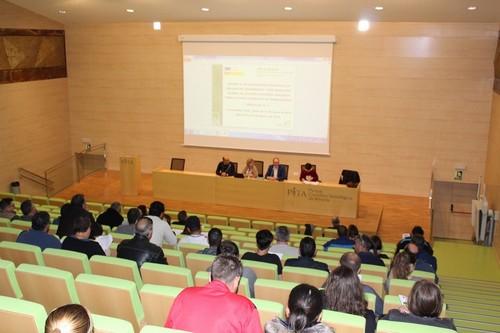 José Manuel Ortiz informa a agricultores del Bajo Andarax sobre las ayudas de la Junta para modernización de invernaderos
