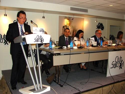Los regantes exigen que el Gobierno baje el precio del agua desalada a 30 céntimos antes de la próxima campaña