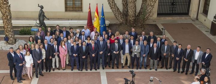 López Miras: “El Pacto Regional del Agua debe implicar a todos en la tarea de hacer de nuestra necesidad una prioridad para el Estado”