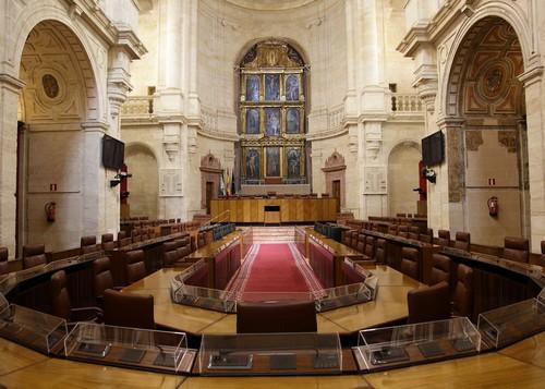 UGT y CCOO Almería llevan a la Junta de Andalucía el retraso en el cobro del paro del manipulado