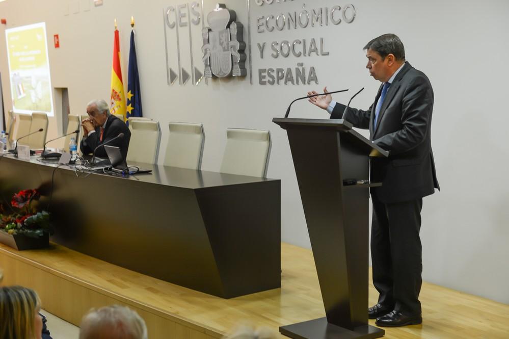  Luis Planas se reúne con la Unión de Pequeños Agricultores y Ganaderos (UPA)
