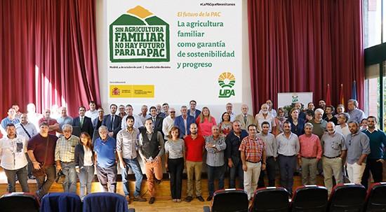 UPA pide una reforma de la PAC a lo Robin Hood: 'Quitar ayudas a grandes terratenientes para destinarlas a pequeños agricultores y ganaderos'