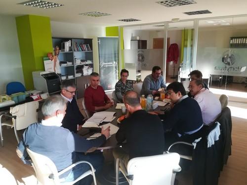 HORTIESPAÑA analiza la crisis de mercado de pepino en Almería y Granada