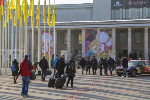 El consejero ve en Fruit Logistica la oportunidad de diversificar exportaciones en un escaparate para “mostrar la calidad de los productos murcianos”