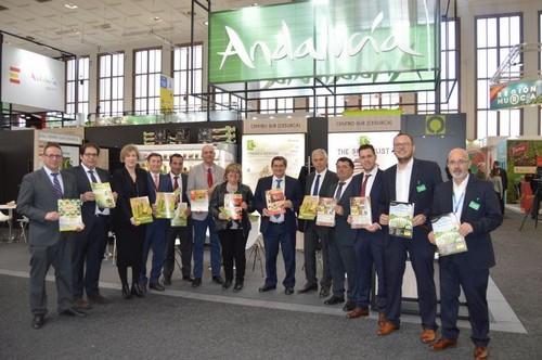 Una treintena de cooperativas hortofrutícolas refuerzan su cartera de clientes en Berlín ante retos como el Brexit