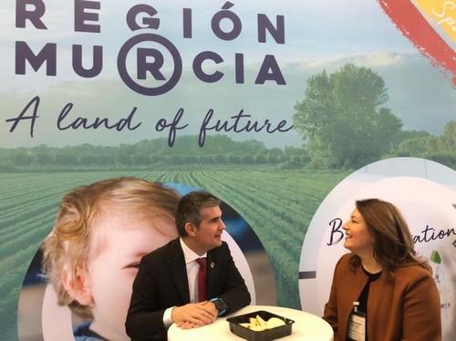 Murcia y Andalucía defienden en Berlín que la eficiencia en el uso del agua les hace ser un referente en la producción de frutas y verduras