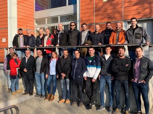 ASCENZA forma a su distribución en el reconocimiento de plántulas y diásporas de malas hierbas